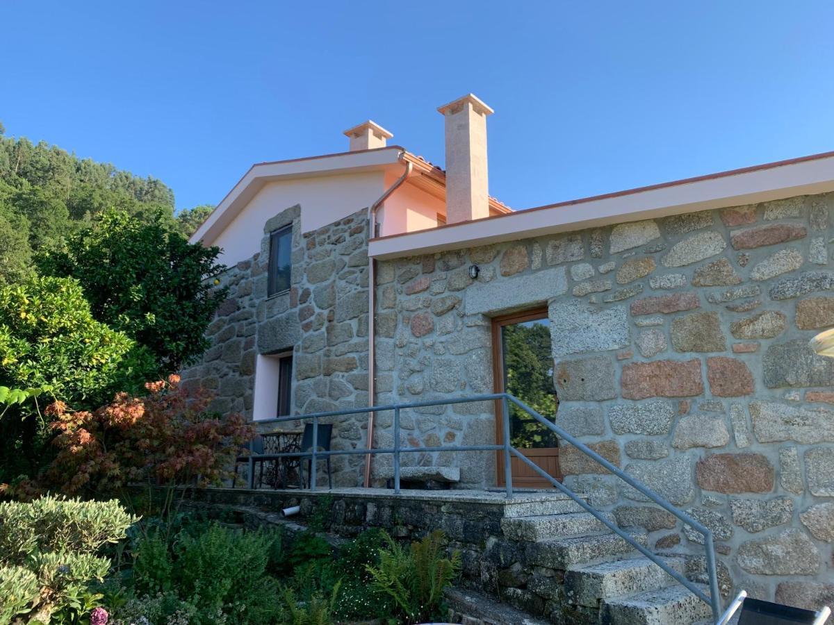 Casa da Lage - Piscina sazonal - Lareiras - Vistas rio - Gerês Vila Exterior foto